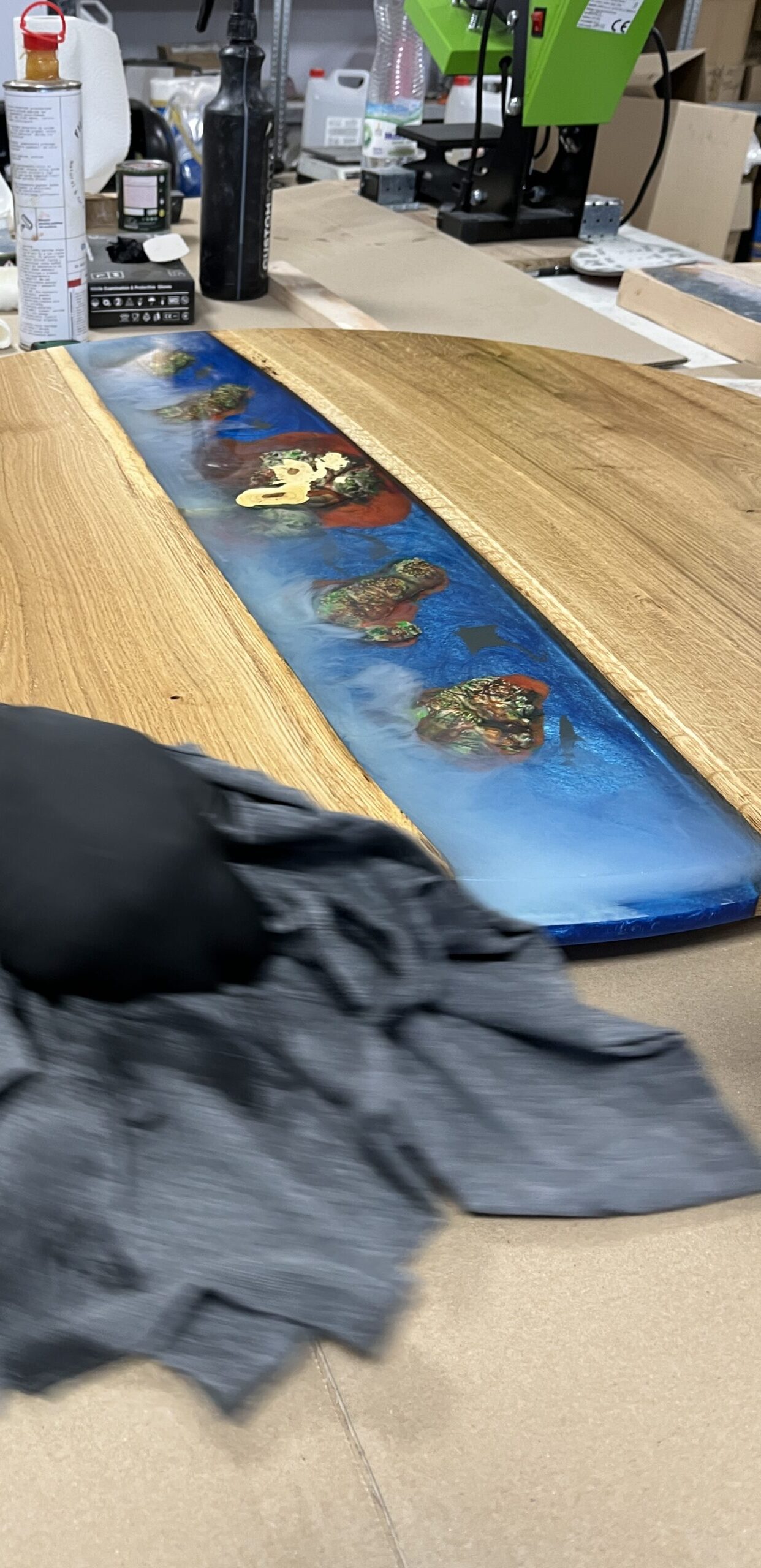 Premium training resin table - Resin Coffee Table PRO